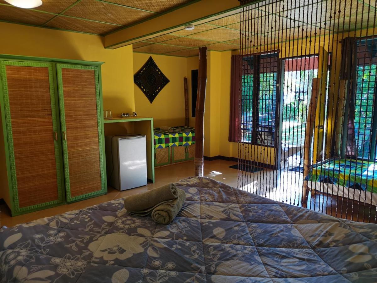 Ravenala Beach Bungalows Moalboal Eksteriør bilde