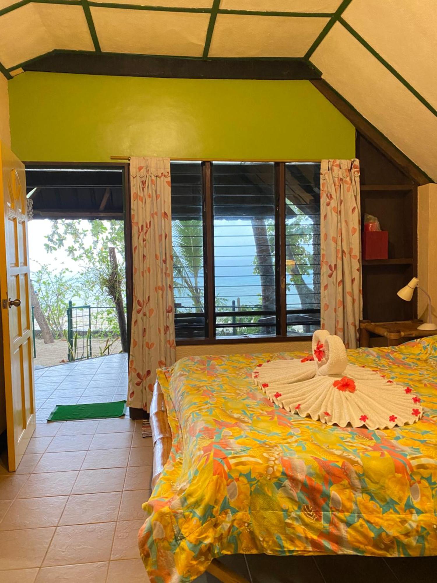 Ravenala Beach Bungalows Moalboal Eksteriør bilde