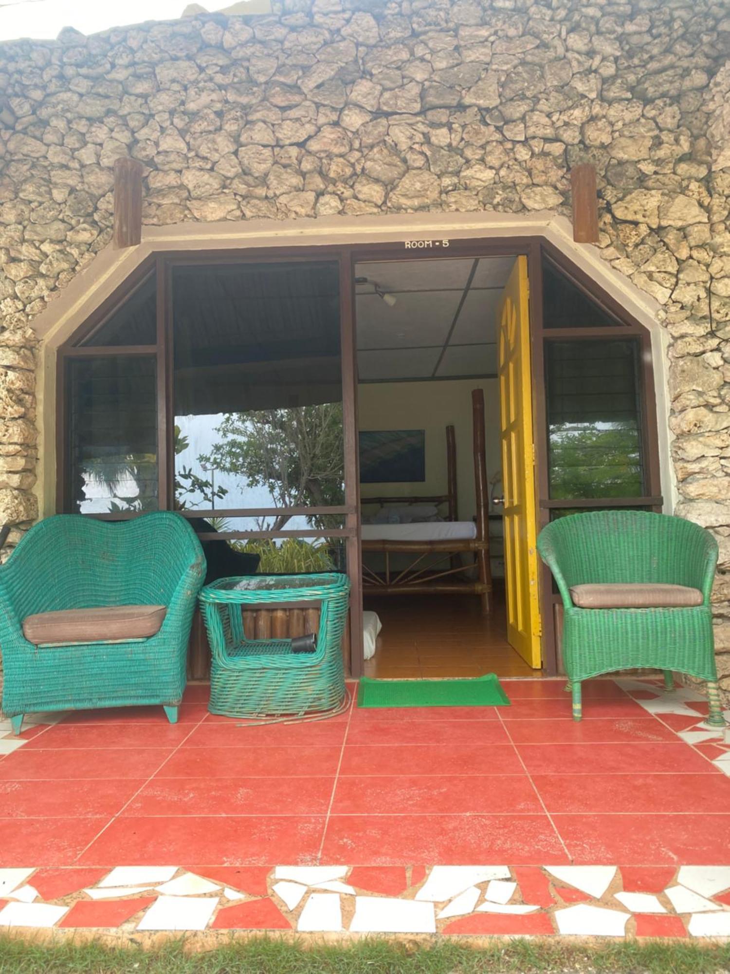Ravenala Beach Bungalows Moalboal Eksteriør bilde